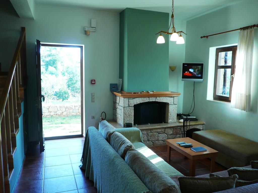 Maison Viros Kardhamili Phòng bức ảnh