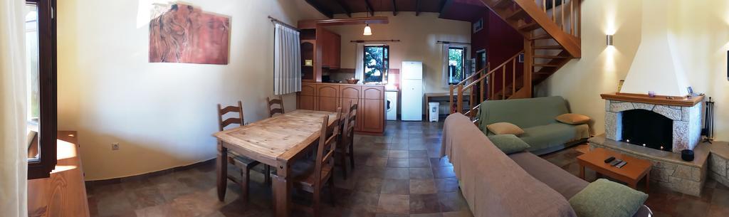 Maison Viros Kardhamili Phòng bức ảnh